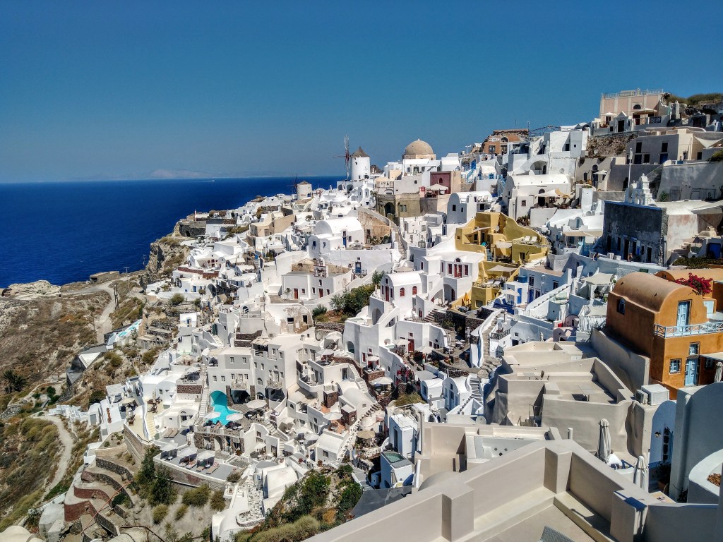 Where to Stay in&nbsp;Santorini